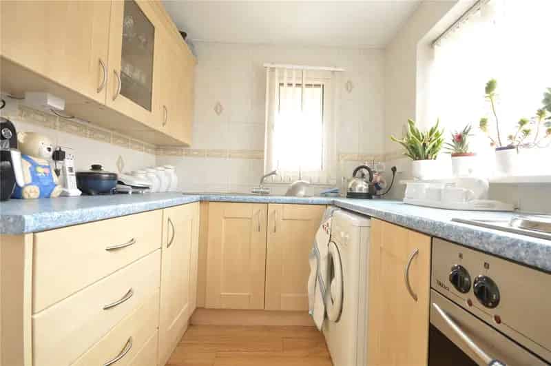 Two Bedroom Semi-Detached Bungalow Near Leeds City Centre