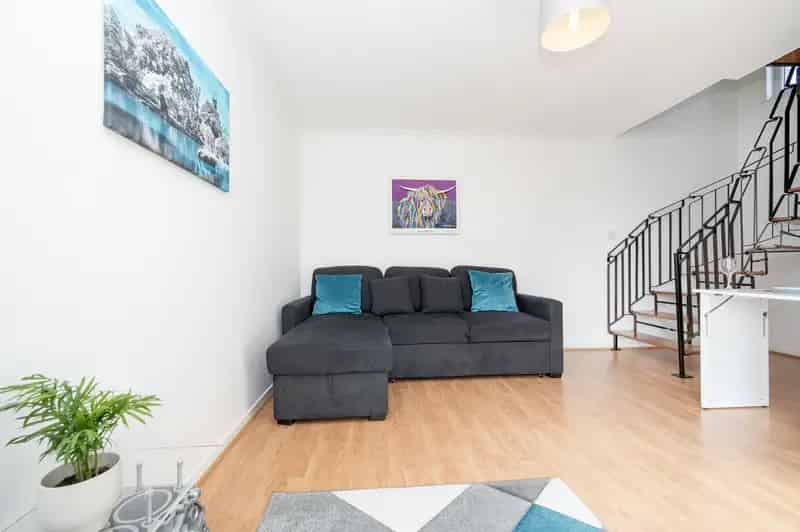 1 Bedroom House for Sale in Cove Aberdeen with Detached Garage