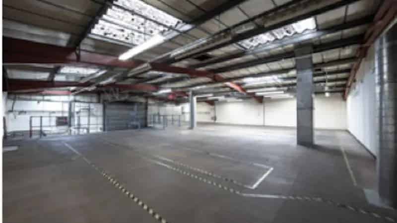 Industrial Building with Offices and Parking Near M4 M40