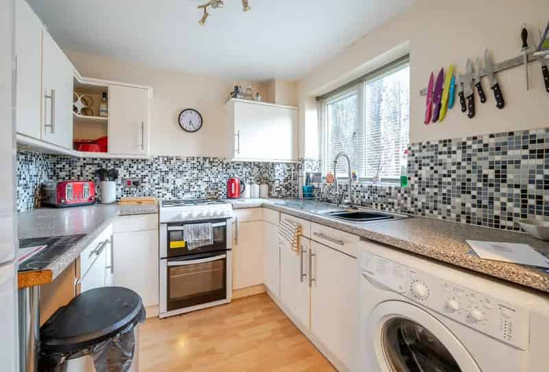 2 Bedroom Terrace House For Sale No Onward Chain Gloucester