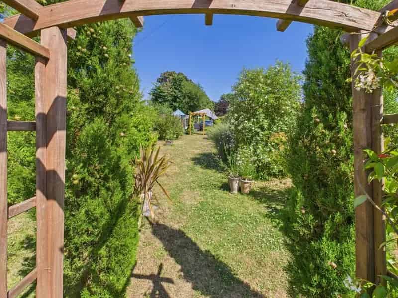 4 Bed Grade II Listed Cottage for Sale