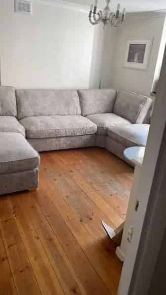 Large 1 Bed Basement Flat with Garden - East London Essex