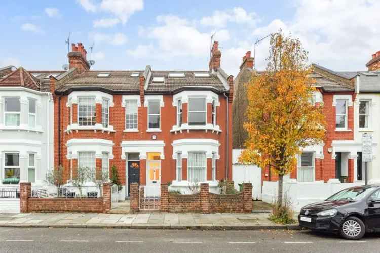 4 Bedroom Semi-Detached House for Rent in Fulham