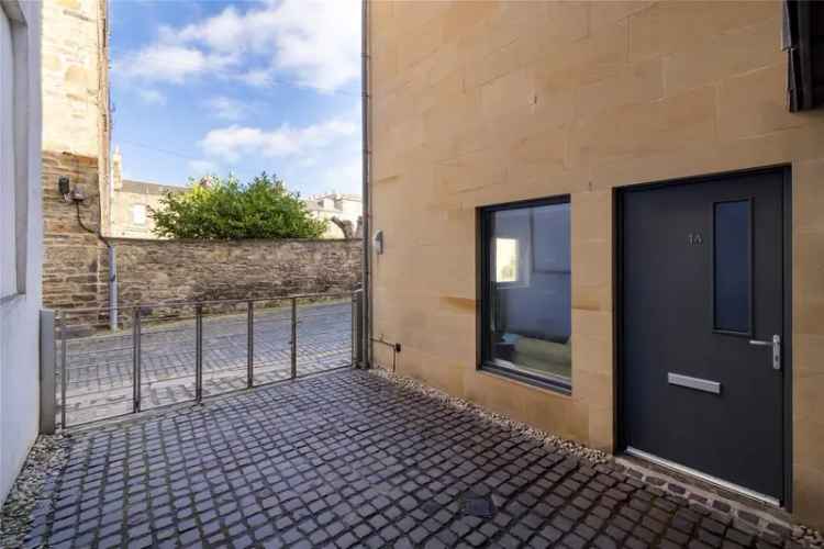 2 Bedroom Apartment for Sale in Edinburgh New Town