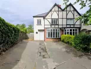 3 Bedroom Semi Detached Villa South Belfast - Recently Refurbished
