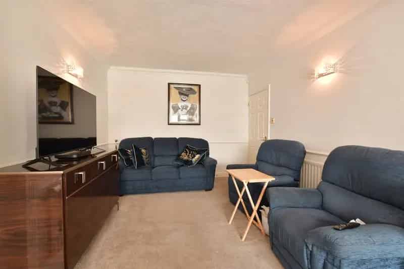 3 bedroom bungalow for sale