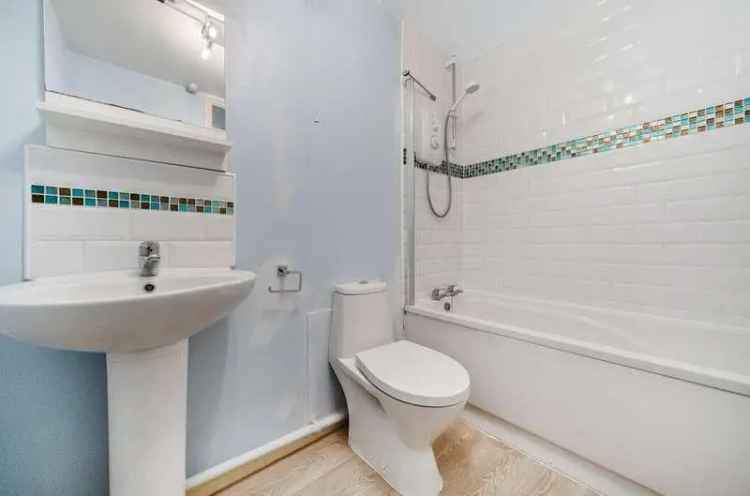 3 Bed House for Sale Near Amenities and Transport Links
