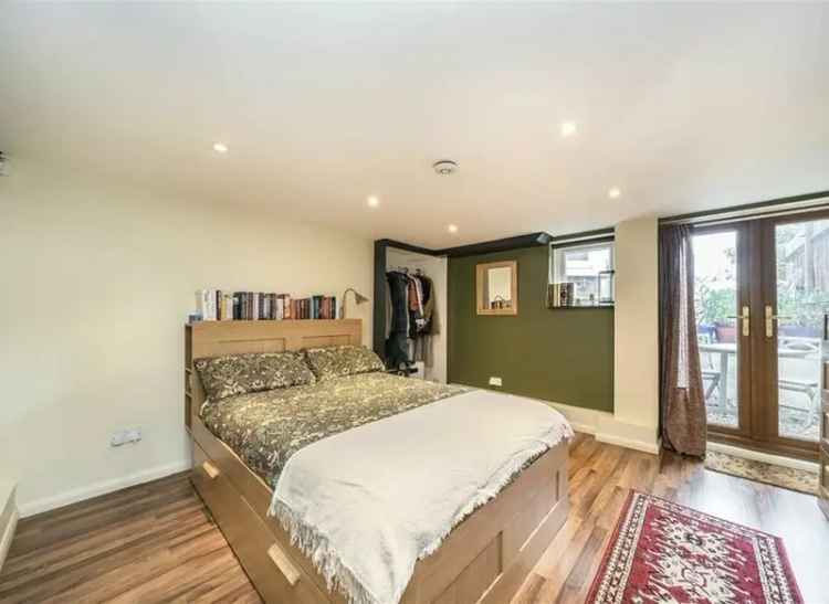 One Double Bedroom Victorian Flat Telegraph Hill