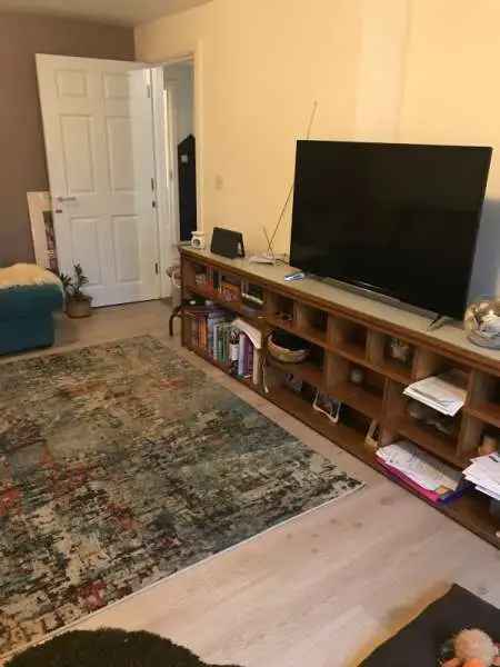 House For Rent in Tandridge, England