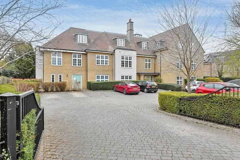 2 Bedroom Apartment for Sale Huntingdon Road Cambridge