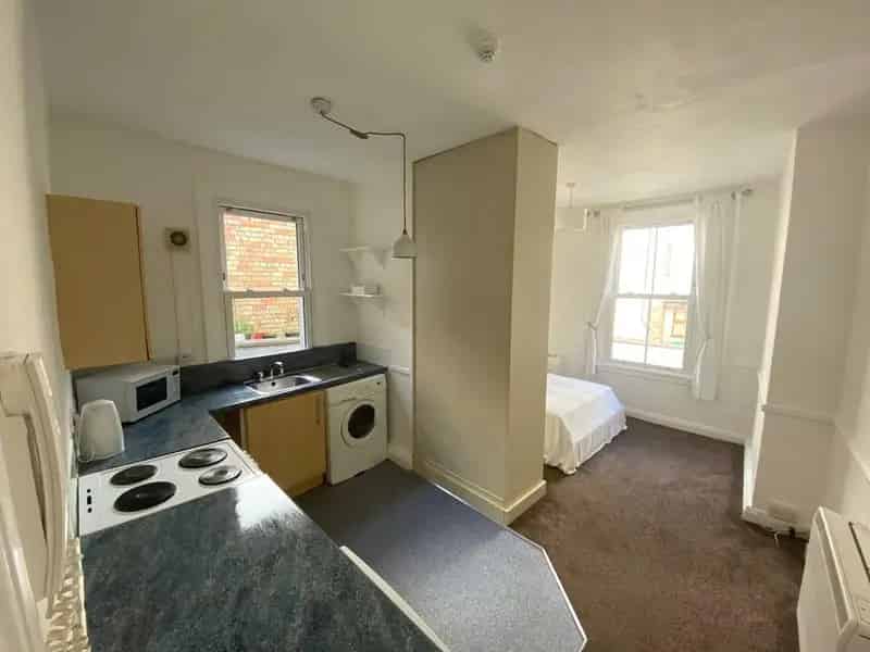 Studio to Rent