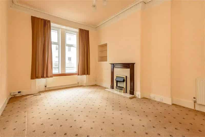 2 Bed Flat Leith 1073 sq ft Private Garden Gas CH DG