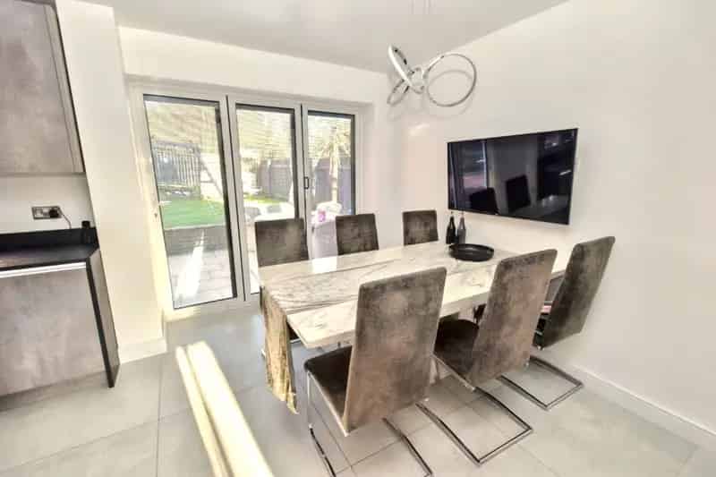 House For Sale , Leeds, England