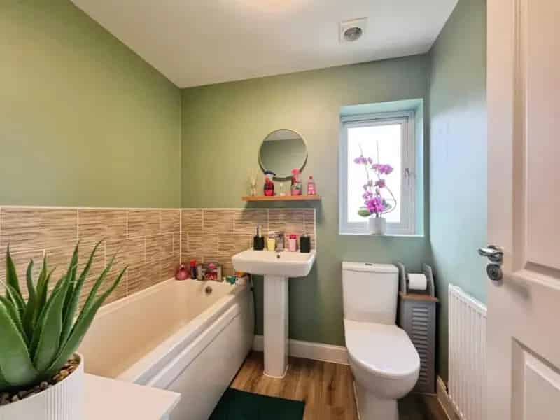 3 Bed Detached House for Sale