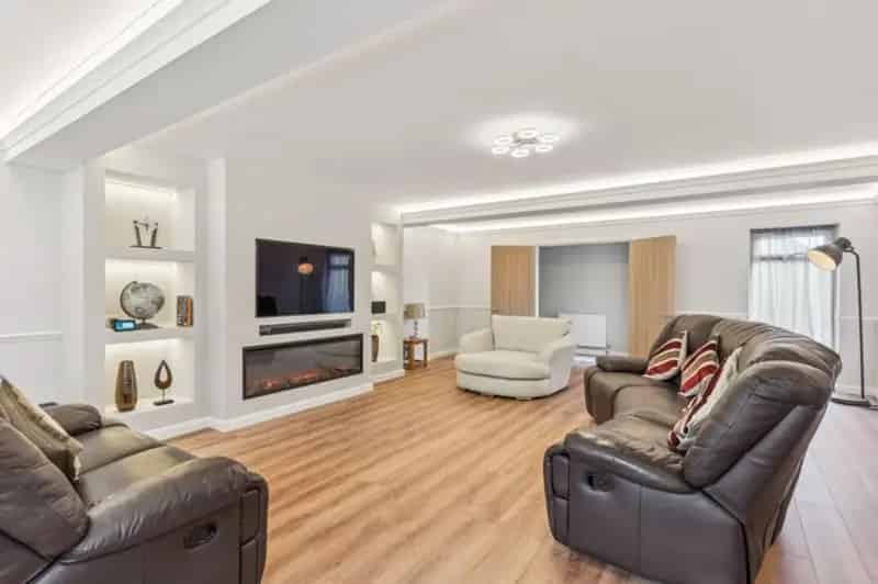5 Bedroom Detached House for Sale Edlesborough