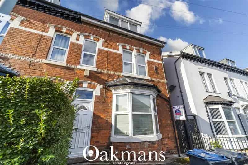8 Bedroom HMO Student Property For Sale