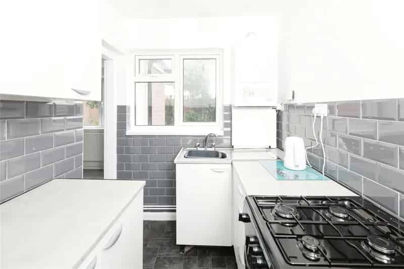 Semi Detached House Water Orton 3 Beds Garden Garage