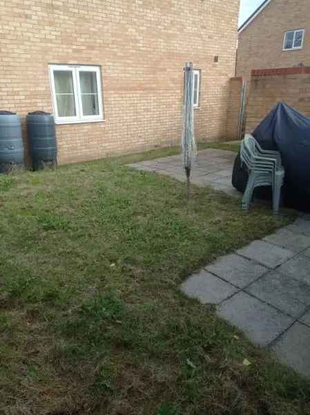 Flat For Rent in Babergh, England