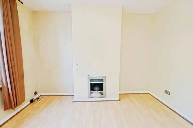 3 Bed Townhouse Near City Centre Renovation Project