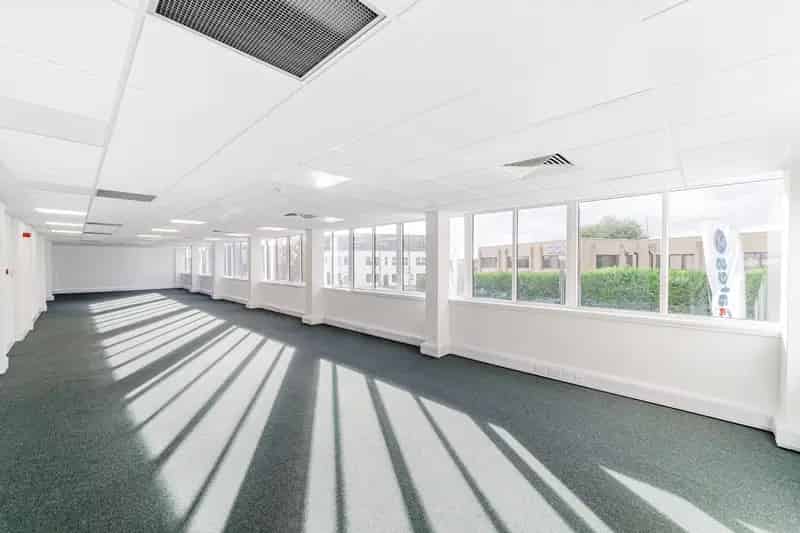 Refurbished Office Suites St Albans 19 Parking Spaces Cat 6 Cabling