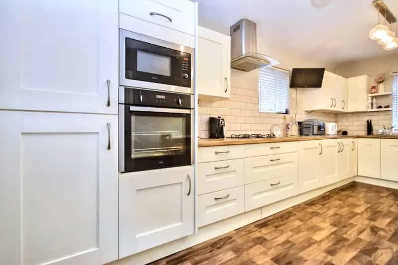Three Bedroom Semi Detached House in WF2 - Cash Buyers Only