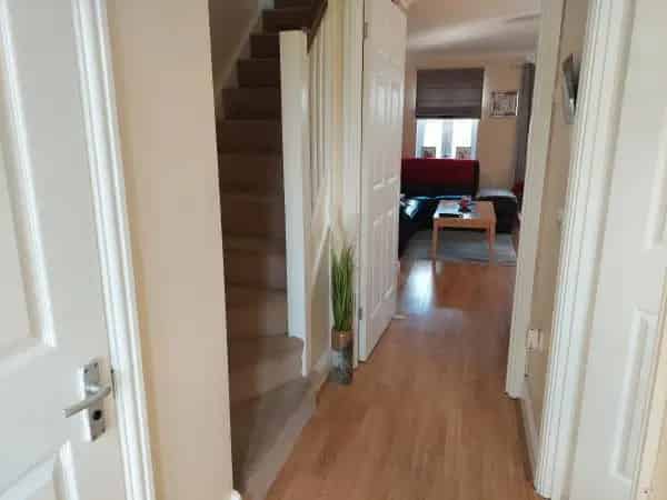 2 Bed Semi-Detached House Near School and Amenities