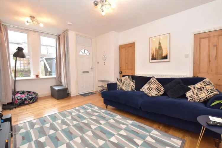 House For Sale in Leeds, England