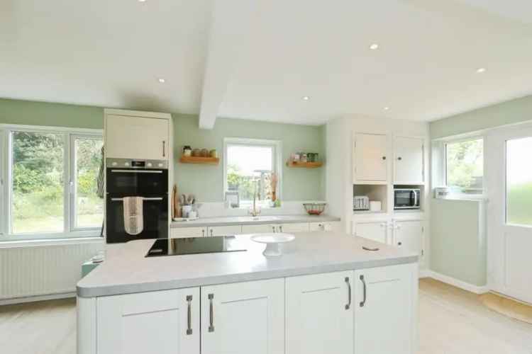 Priory House Sporle Four Double Bedrooms Family Home Detached Garage