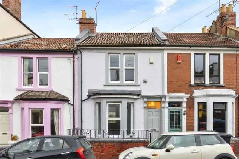 3 Bedroom Victorian Terraced House for Sale in Bedminster
