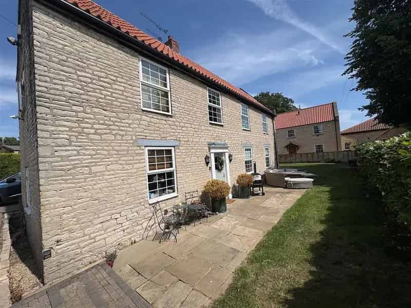 Two Bedroom Cottage Loversall Zero Deposit Available