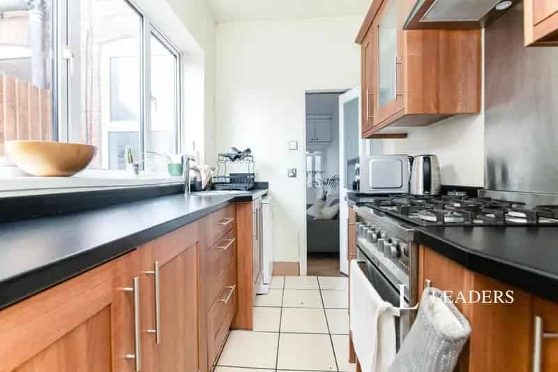 2 Bedroom Terraced House in Stirchley Birmingham No Deposit Option