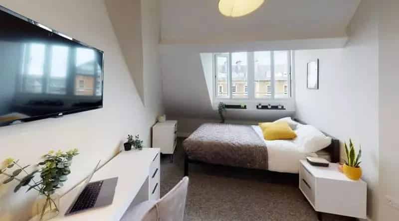 3 Bedroom Flat to Rent for Students and Young Graduates