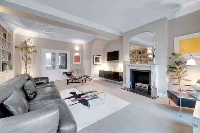End terrace house for sale in Battersea Church Road, London SW11
