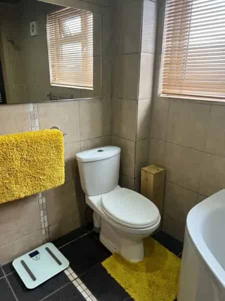 3 Bedroom House with Large Garden - Ideal for Families and Pets