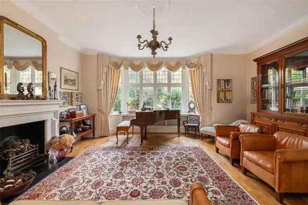 6 Bedroom Edwardian House for Sale in Hampstead