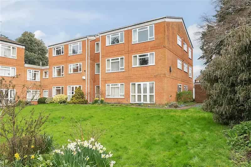 Exeter Studio Apartment Investment Opportunity Near City Centre and Station