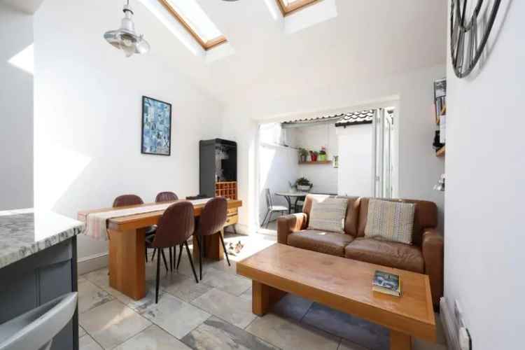 2 Bedroom House for Sale in Kingsdown