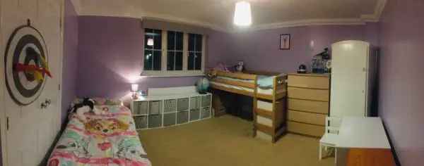 Two Bedroom Flat Near London Gatwick