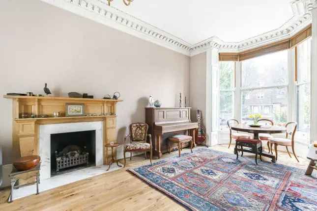 Detached House for Sale in Castlebar Road London W5