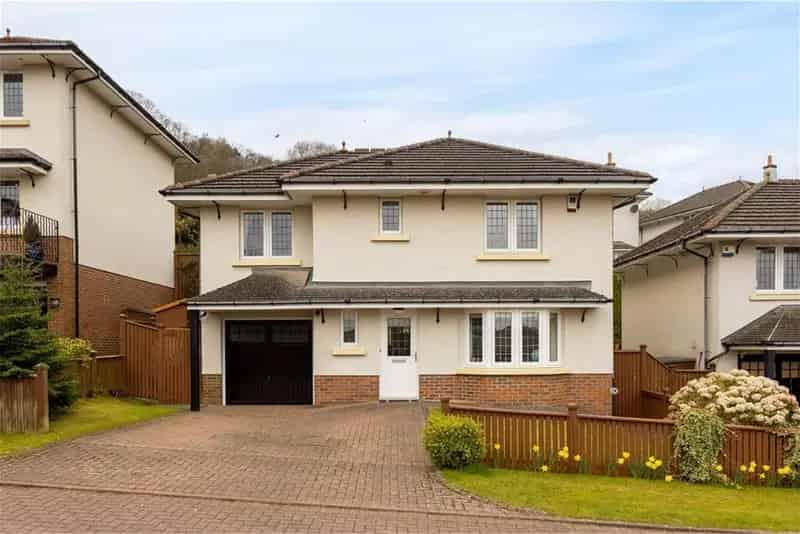 5 Bed Detached House Blackhall Near Edinburgh City Centre