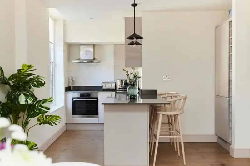 Spacious 2-Bed Flat in London - Recently Refurbished