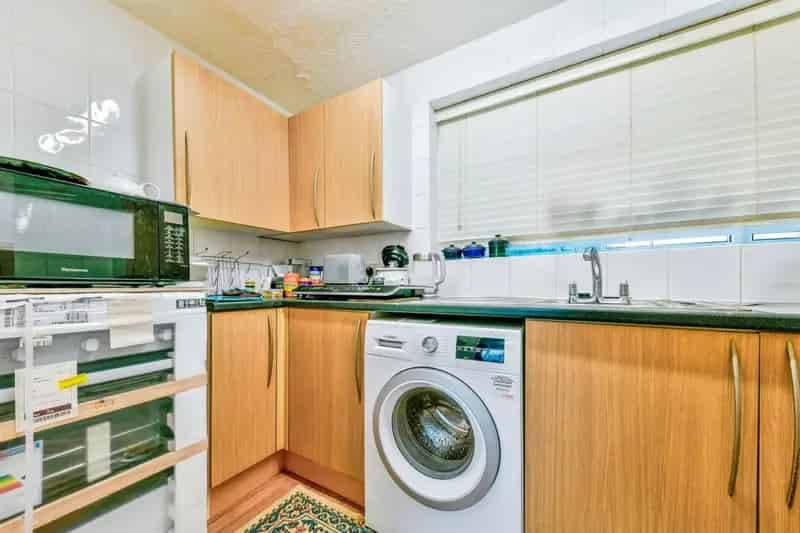 One Bedroom Ground Floor Flat Westmill Hitchin Investment Opportunity