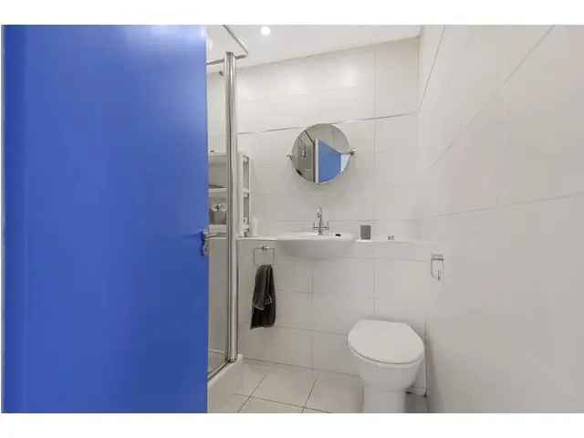2 Bedroom Flat for Sale in Glasgow's Merchant City