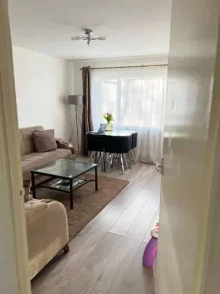 Flat For Rent , London, England