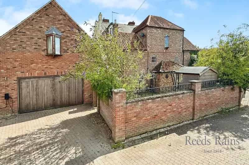 3 Bedroom Detached Dovecote Selby East Riding of Yorkshire