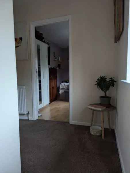 House For Rent in Crawley, England