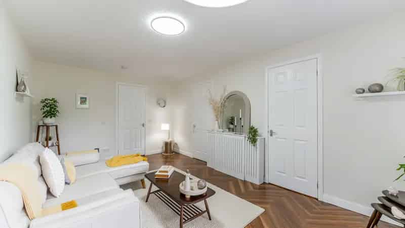 Jordanhill Retirement Apartment Two Bedrooms Modernized
