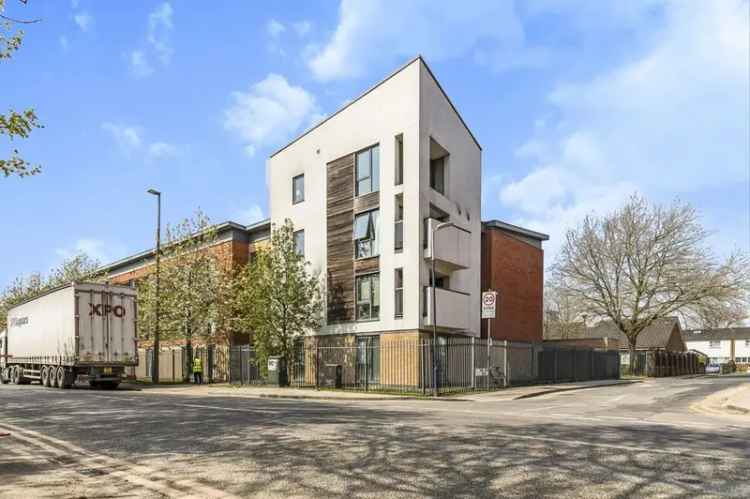 2 Bed Salford Apartment Quay 5 Development Furnished Parking