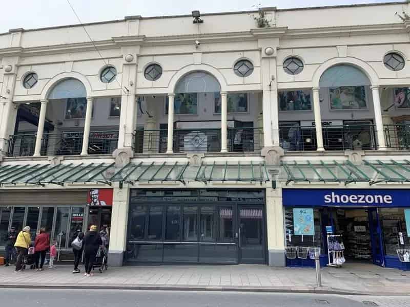 Retail Unit To Let - Ground Floor Space with Storage