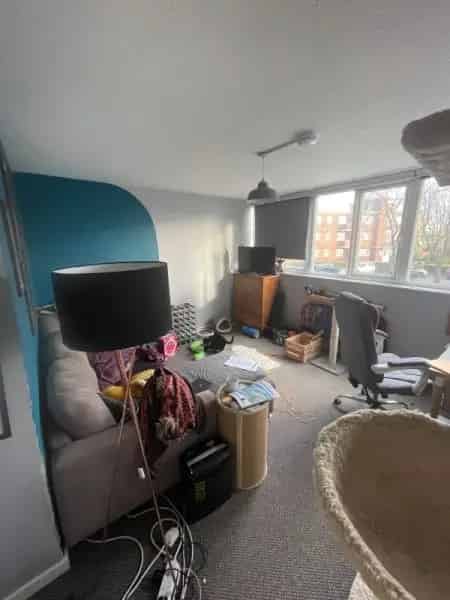 1-Bed Flat Near Sydenham Station - Safe, Warm & Convenient